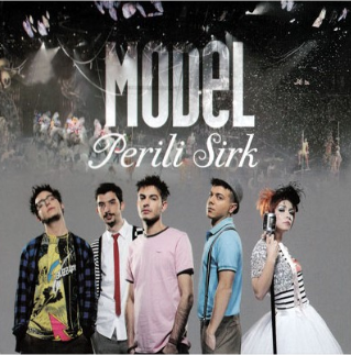 Model Perili Sirk (2009)